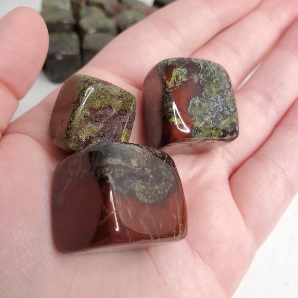Accents a Quality Set Of 3 Dragon Blood Jasper Cubes Poshmark Accents a Quality Set Of 3 Dragon Blood Jasper Cubes Poshmark